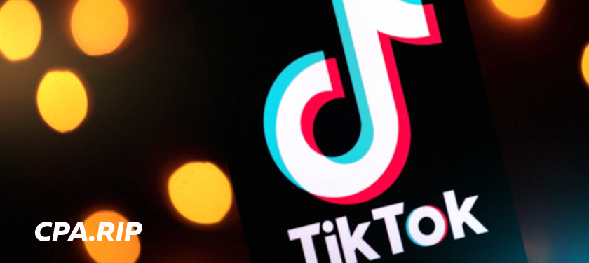 Модератор контента TikTok подала в суд на соцсеть из-за травмирования психики