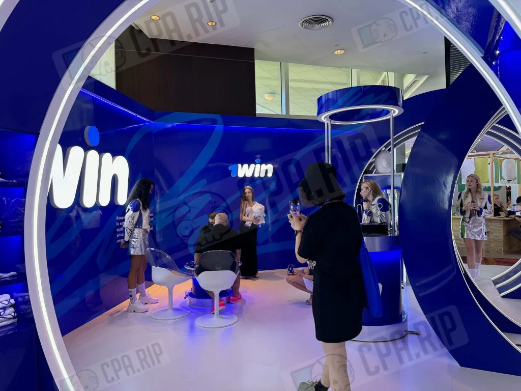 1win на конференции AW в Бангкоке